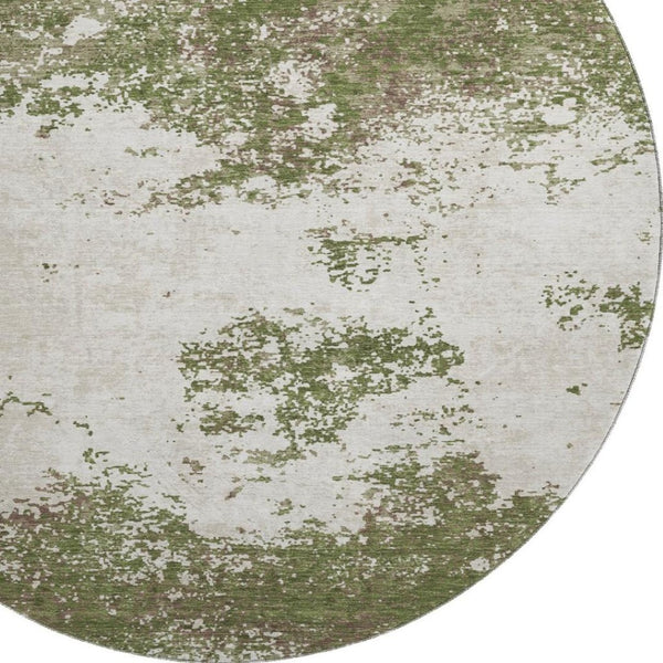 HomeRoots 8' Olive Green and Ivory Abstract Round Rug - Washable, UV-Protected, Stain-Resistant Design for Modern Homes 680666