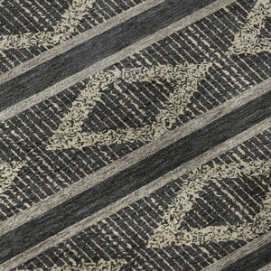 HomeRoots 8' Black And Taupe Geometric Round Rug - Washable, UV-Protected, Durable Style for Busy Homes 680756