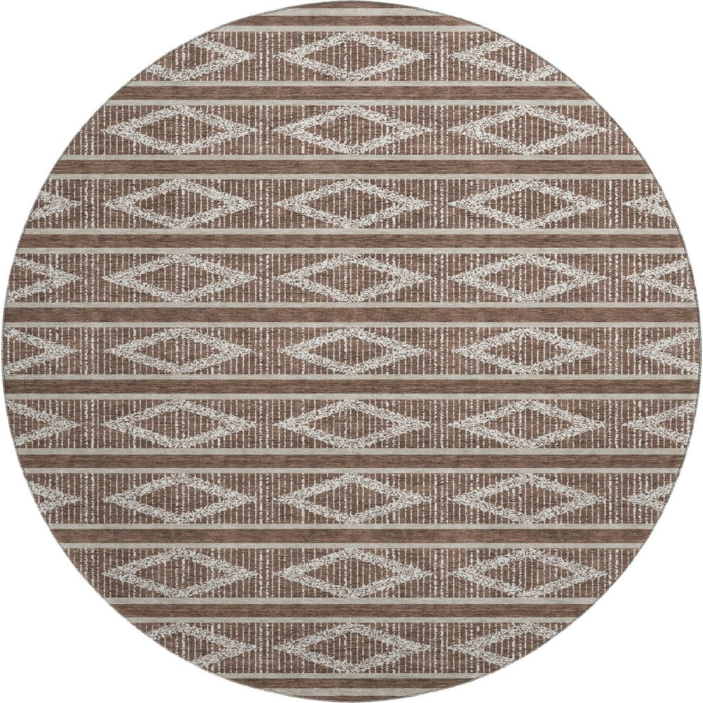 HomeRoots 8' Brown and Beige Geometric Round Rug – Washable, Stain-Resistant, UV Protected for Busy Homes 680762