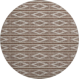 HomeRoots 8' Brown and Beige Geometric Round Rug – Washable, Stain-Resistant, UV Protected for Busy Homes 680762