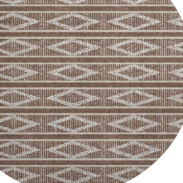 HomeRoots 8' Brown and Beige Geometric Round Rug – Washable, Stain-Resistant, UV Protected for Busy Homes 680762