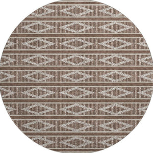 HomeRoots 8' Brown and Beige Geometric Round Rug – Washable, Stain-Resistant, UV Protected for Busy Homes 680762