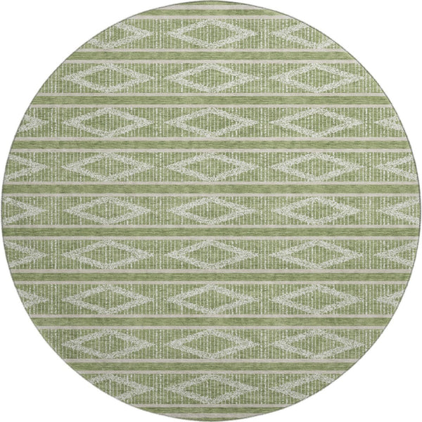 HomeRoots 8' Green And Beige Geometric Washable Round Rug - Durable, UV-Resistant, Perfect for Active Homes 680768