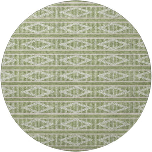 HomeRoots 8' Green And Beige Geometric Washable Round Rug - Durable, UV-Resistant, Perfect for Active Homes 680768