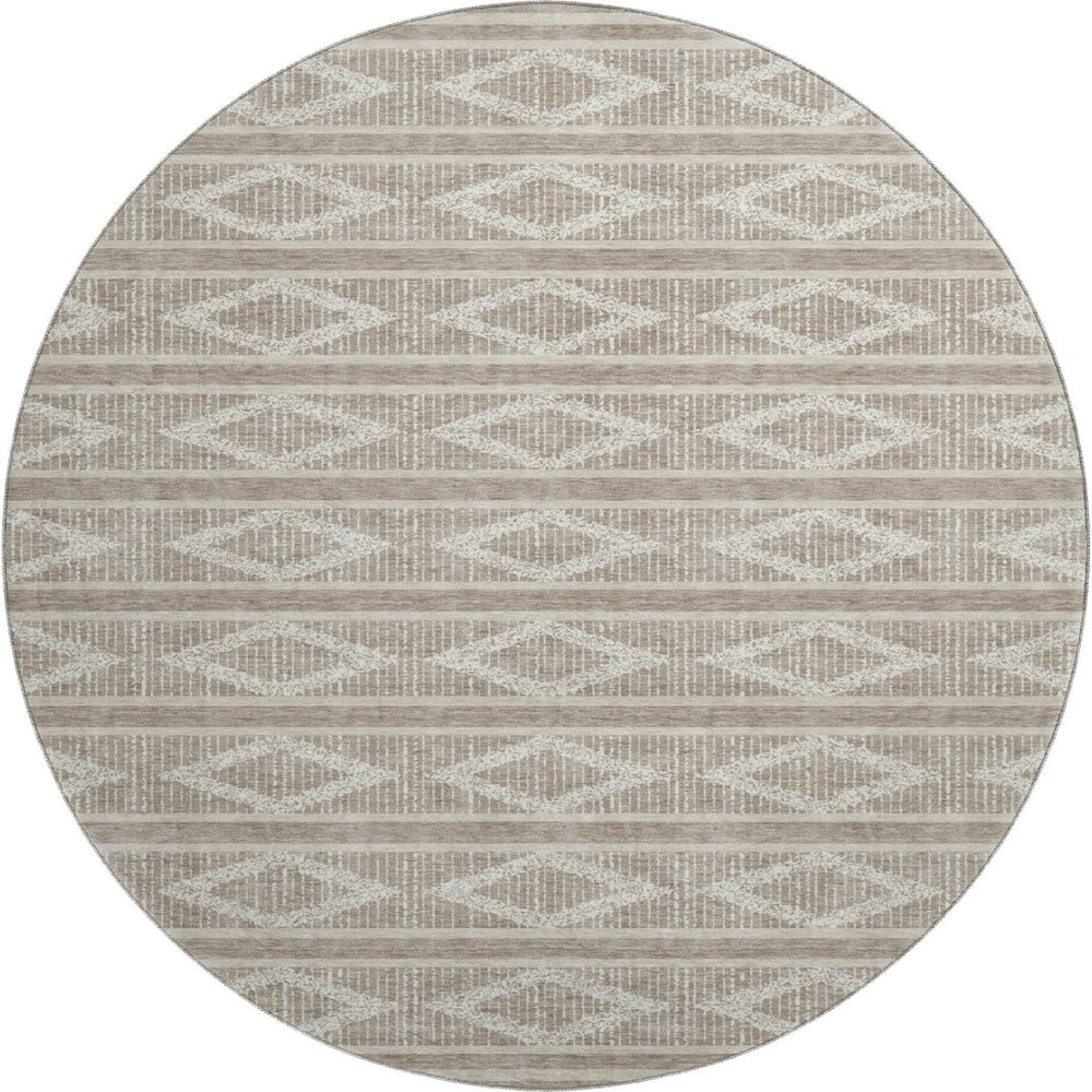 HomeRoots 8' Stylish Washable Round Rug in Taupe & Beige - Durable, UV-Protected with Modern Geometric Design! 680828
