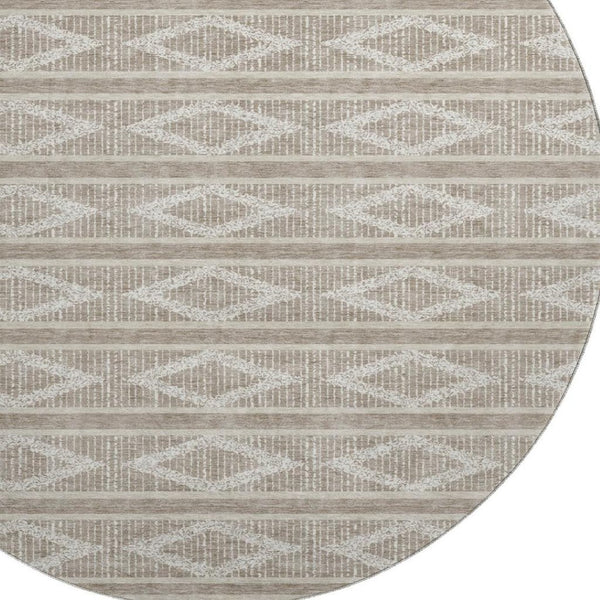 HomeRoots 8' Stylish Washable Round Rug in Taupe & Beige - Durable, UV-Protected with Modern Geometric Design! 680828