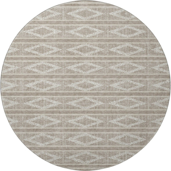 HomeRoots 8' Stylish Washable Round Rug in Taupe & Beige - Durable, UV-Protected with Modern Geometric Design! 680828