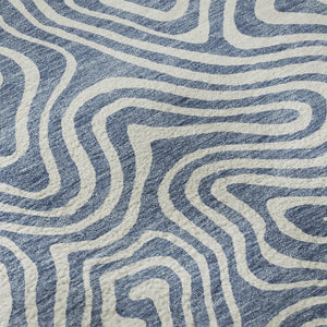 HomeRoots 8' Chic Denim Blue & Ivory Abstract Washable Round Rug - Stain-Resistant, UV Protected for All Spaces 680858