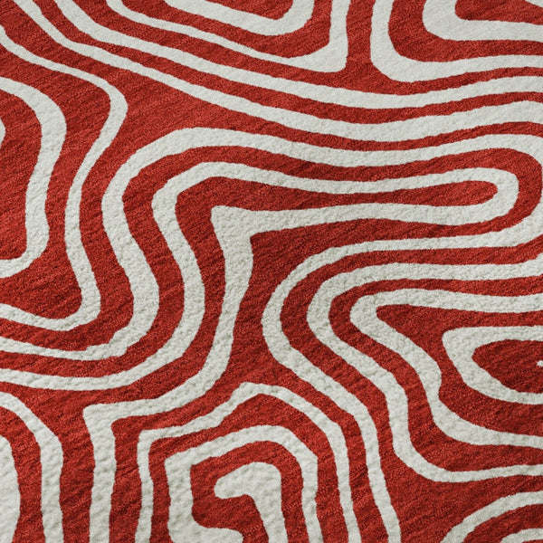 HomeRoots 8' Red And Ivory Abstract Round Rug - Washable, UV-Protected, Perfect for Active Homes & Patios 680900