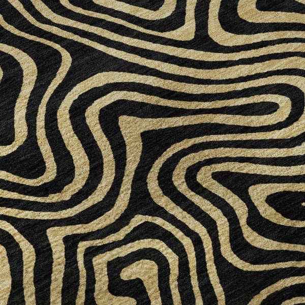 HomeRoots 8' Black And Gold Abstract Round Rug – Stylish, Washable, UV-Protected & Perfect for Modern Spaces! 680936