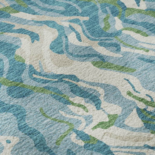 HomeRoots 8' Teal Green & Ivory Abstract Washable Round Rug - Durable, UV-Protected, Stain-Resistant Design! 681470