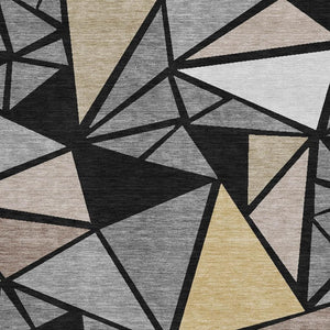 HomeRoots 5' Modern Geometric Washable Area Rug in Black, Beige & Ivory - UV Protected & Stain Resistant! 681499