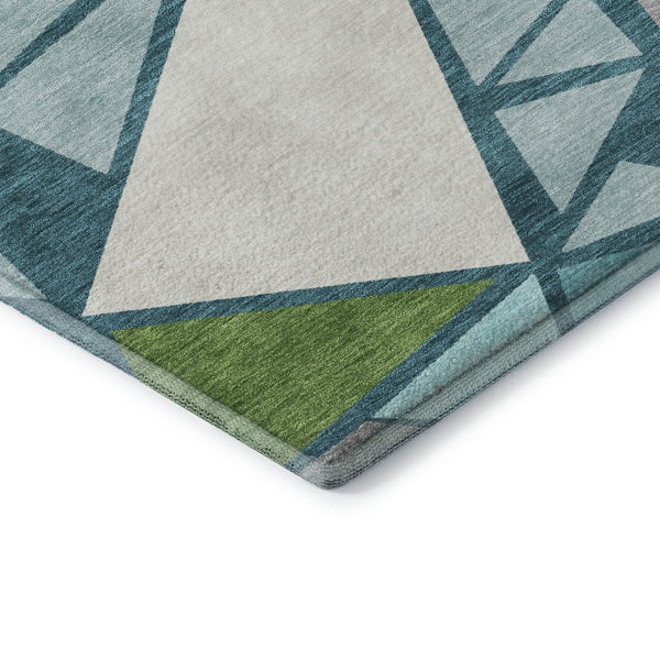 HomeRoots 8' X 10' Teal Green & Ivory Geometric Area Rug - Washable, UV Protected, Stain Resistant & Stylish! 681549
