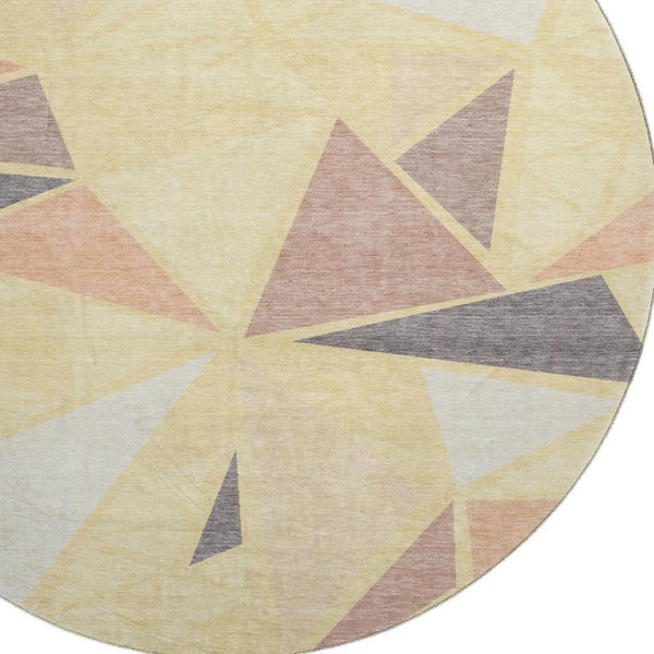 HomeRoots 8' Wheat Gray and Copper Geometric Washable Round Rug – UV Protected, Stain Resistant, Kid & Pet Friendly 681554