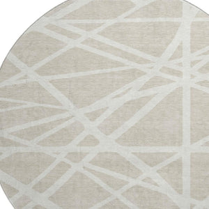 HomeRoots 8' Beige and Ivory Geometric Round Rug - Washable, UV Protected, Stain Resistant for Modern Spaces 681566