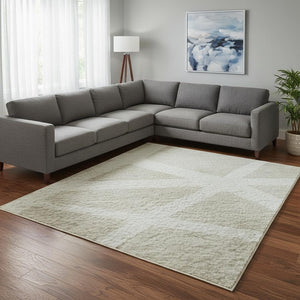 HomeRoots 8' X 10' Washable Beige & Ivory Geometric Area Rug - Durable, UV-Protected for High-Traffic Spaces 681567