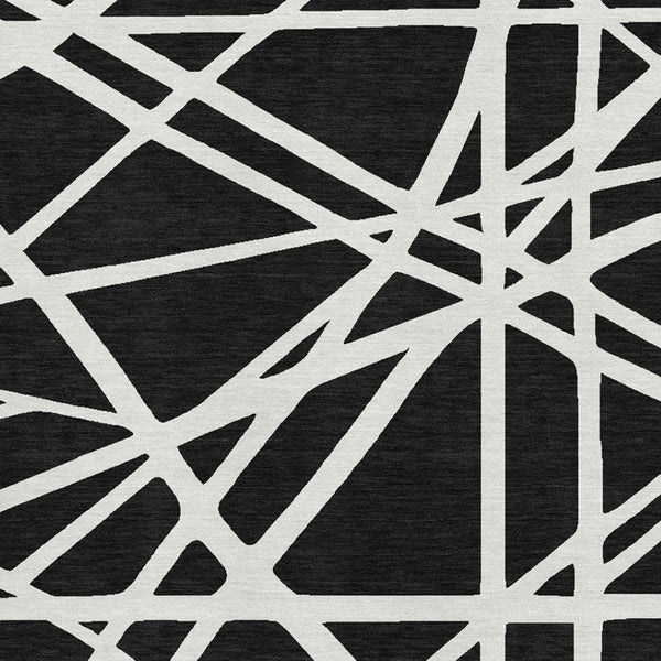 HomeRoots 8' X 10' Stylish Black and Ivory Geometric Area Rug – Washable, UV Protected, Perfect for Any Room! 681573
