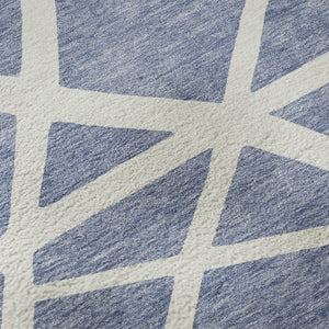 HomeRoots 8' Denim Blue Geometric Round Rug - Washable, UV Protected, and Perfect for High-Traffic Areas! 681590