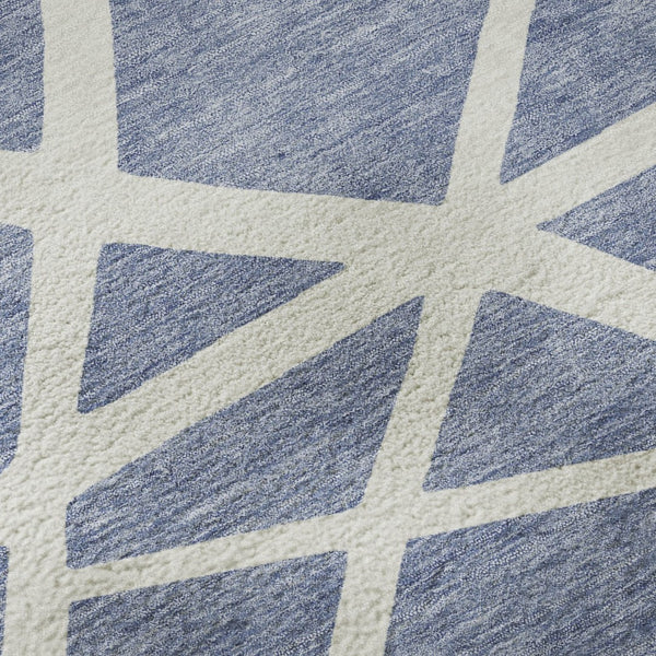 HomeRoots 8' Denim Blue Geometric Round Rug - Washable, UV Protected, and Perfect for High-Traffic Areas! 681590