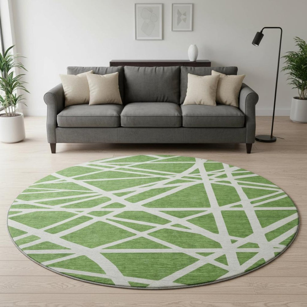 HomeRoots 8' Green and Ivory Geometric Round Rug - Washable, UV Protected, Stain Resistant for Busy Homes 681596
