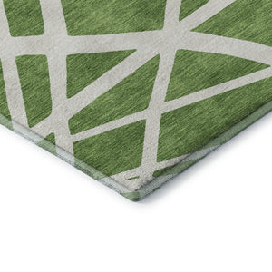 HomeRoots 8' X 10' Green and Ivory Geometric Area Rug - Washable, UV Protected, Durable for High-Traffic Spaces 681597