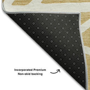 HomeRoots 8' Gold and Ivory Geometric Round Rug - Washable, UV-Protected, Stylish for Modern Living Spaces! 681602