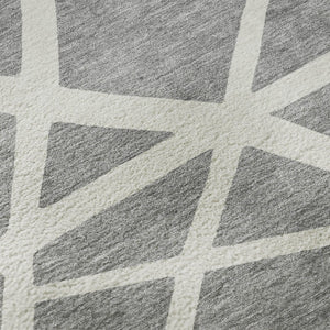 HomeRoots 8' Gray and Ivory Geometric Round Rug - Washable, UV Protected, Stain Resistant for High Traffic Areas 681608