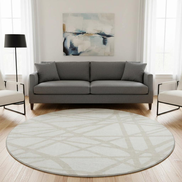 HomeRoots 8' Ivory and Beige Geometric Round Rug - Washable, UV-Protected, Stain-Resistant, Easy-Care Decor 681614
