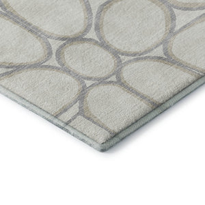 HomeRoots 8' X 10' Stylish Ivory Beige & Gray Geometric Area Rug - Washable, UV Protected, Pet-Friendly Design 681693