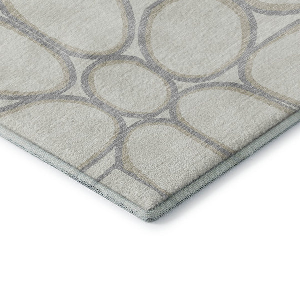 HomeRoots 8' X 10' Stylish Ivory Beige & Gray Geometric Area Rug - Washable, UV Protected, Pet-Friendly Design 681693