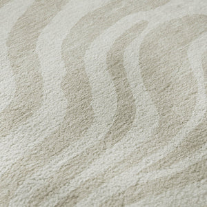 HomeRoots 8' Beige and Ivory Animal Print Round Rug – Washable, UV-Protected, Modern Style for Any Room 681734