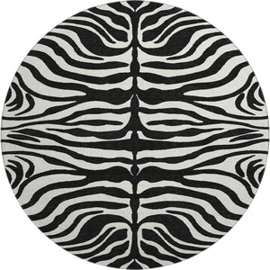 HomeRoots 8' Black And Ivory Animal Print Round Rug – Washable, UV-Protected, Stylish & Pet-Friendly Design! 681740