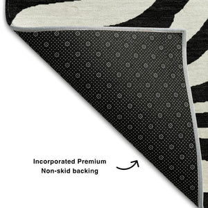 HomeRoots 8' Black And Ivory Animal Print Round Rug – Washable, UV-Protected, Stylish & Pet-Friendly Design! 681740