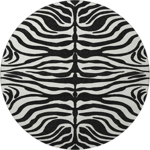 HomeRoots 8' Black And Ivory Animal Print Round Rug – Washable, UV-Protected, Stylish & Pet-Friendly Design! 681740