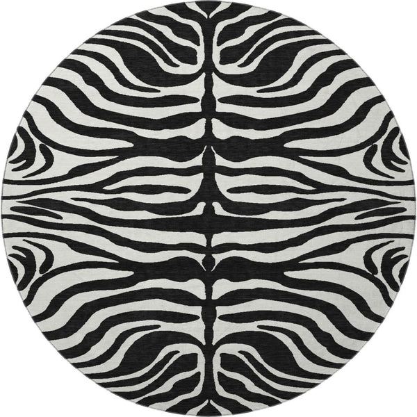 HomeRoots 8' Black And Ivory Animal Print Round Rug – Washable, UV-Protected, Stylish & Pet-Friendly Design! 681740