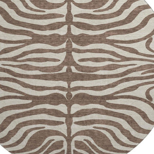 HomeRoots 8' Brown and Beige Animal Print Washable Round Rug – Durable, Stylish, UV-Protected for Any Space 681746