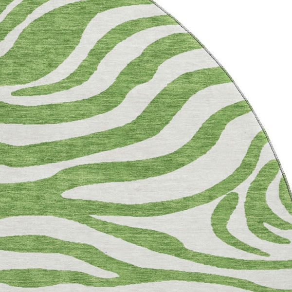 HomeRoots 8' Green And Ivory Animal Print Round Rug – Washable, UV Protected, Durable, Family-Friendly Design 681758
