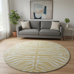 HomeRoots 8' Gold and Ivory Animal Print Washable Round Rug - Stylish, Durable, Stain-Resistant with UV Protection 681764