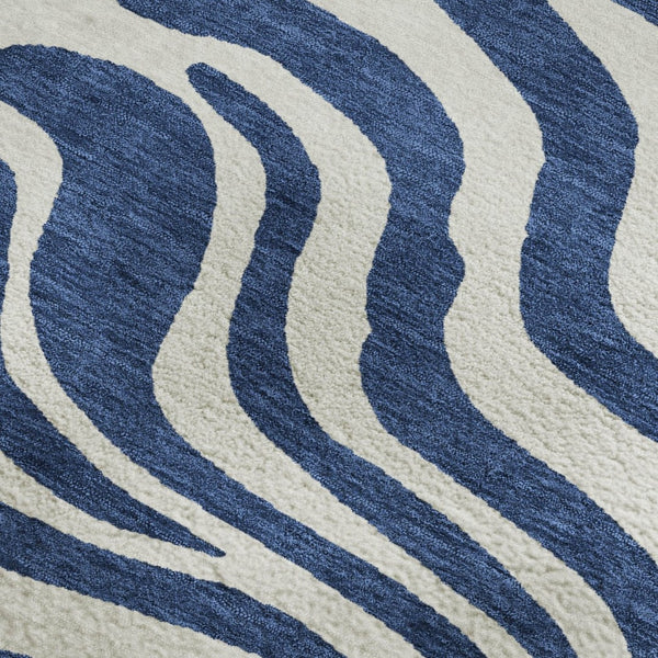 HomeRoots 5' X 8' Navy Blue & Ivory Animal Print Rug - Stylish, Washable, UV-Protected for Pet-Friendly Homes 681781