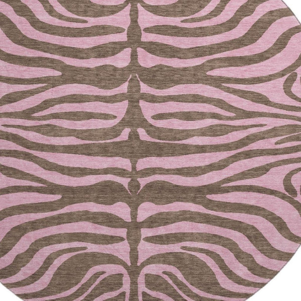 HomeRoots 8' Brown and Pink Animal Print Washable Round Rug with UV Protection – Stylish, Durable & Easy Care! 681818