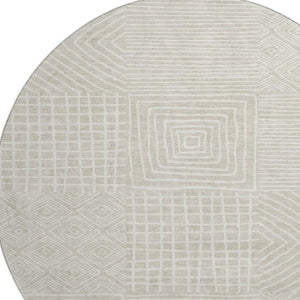HomeRoots 8' Beige and Ivory Geometric Round Rug – Washable, UV-Protected, Durable for High-Traffic Areas 681872