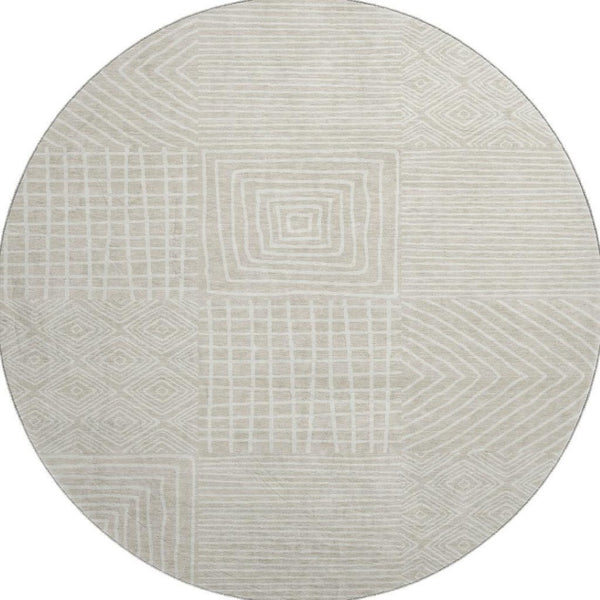 HomeRoots 8' Beige and Ivory Geometric Round Rug – Washable, UV-Protected, Durable for High-Traffic Areas 681872