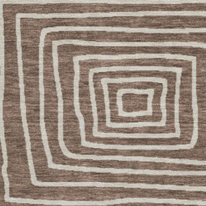 HomeRoots 8' Brown and Beige Geometric Washable Round Rug - Durable, Stain-Resistant, UV-Protected Comfort 681878