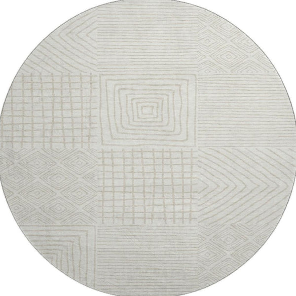 HomeRoots 8' Ivory and Beige Geometric Round Rug - Washable, UV Protected, Stain Resistant for Busy Homes 681896