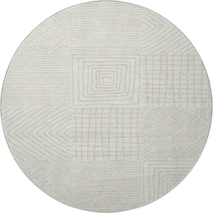 HomeRoots 8' Ivory and Beige Geometric Round Rug - Washable, UV Protected, Stain Resistant for Busy Homes 681896