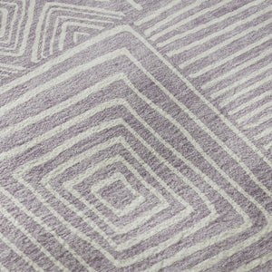 HomeRoots 8' Stylish Lavender and Ivory Geometric Round Rug – Washable, UV Protected, Perfect for High-Traffic Areas 681902