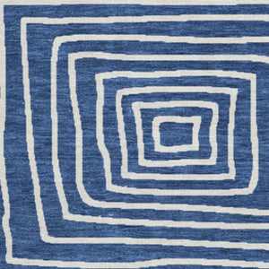 HomeRoots 8' Navy Blue Round Area Rug with Geometric Design - Washable, UV Protected & Perfect for High Traffic Areas 681908