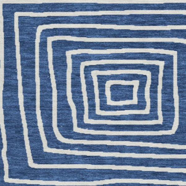 HomeRoots 8' Navy Blue Round Area Rug with Geometric Design - Washable, UV Protected & Perfect for High Traffic Areas 681908