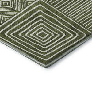 HomeRoots 8' Olive Green & Ivory Geometric Round Rug - Washable, UV-Protected, Stain-Resistant Design for Homes 681914