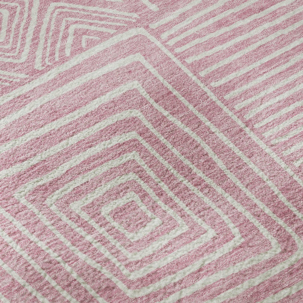 HomeRoots 8' Pink and Ivory Geometric Round Rug - Washable, UV Protected, Ideal for Busy Homes & Modern Décor 681920